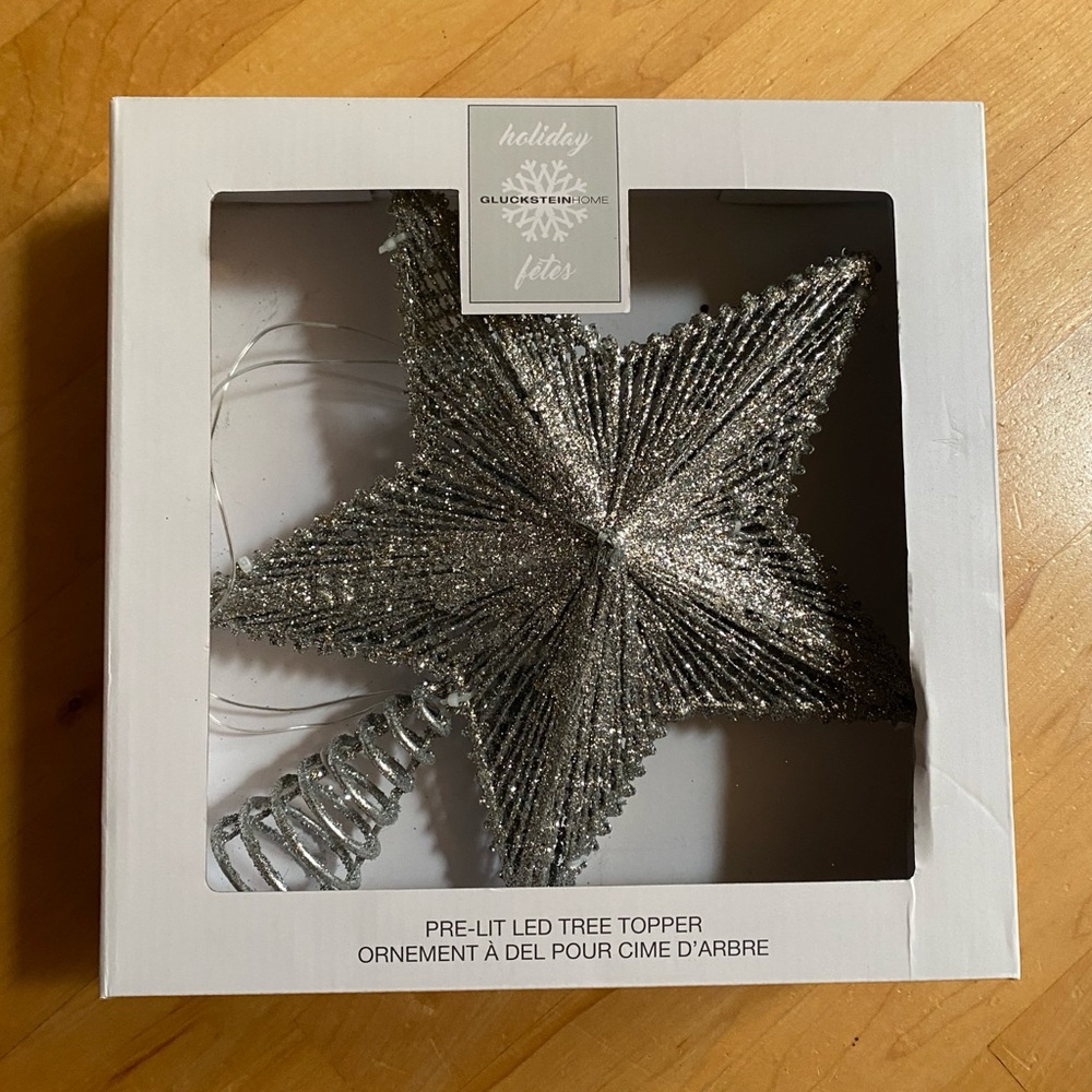 GLUCKSTEIN HOME Prelit Glittering Star Tree Topper